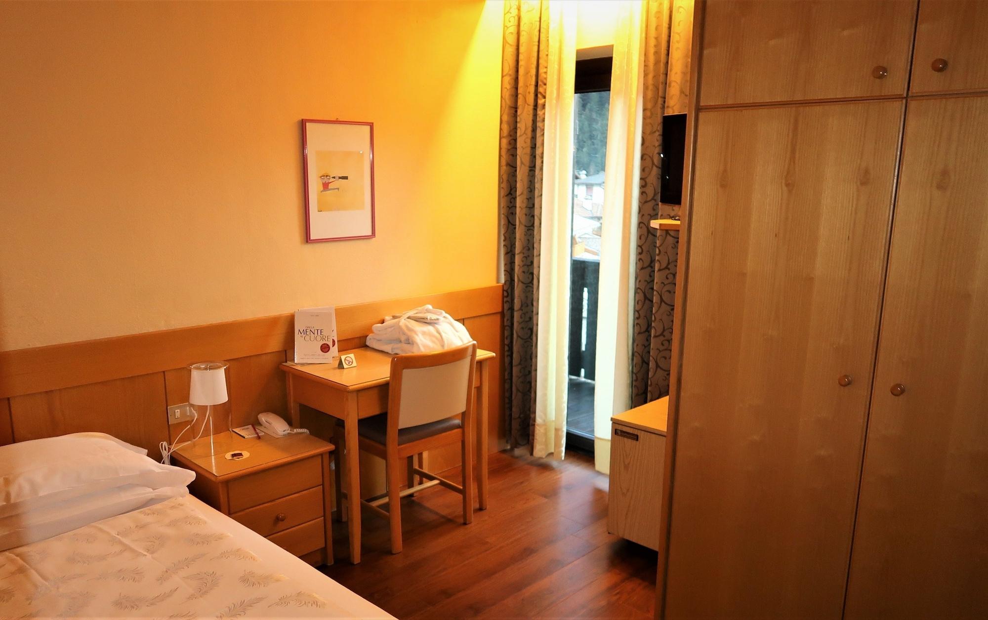 Active Hotel Ancora Predazzo Esterno foto