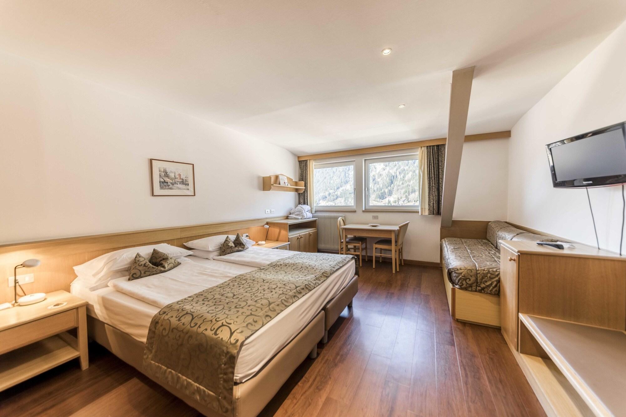 Active Hotel Ancora Predazzo Esterno foto