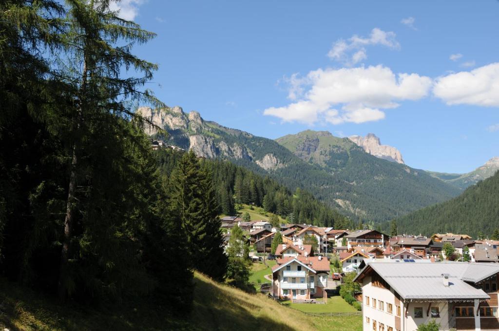 Active Hotel Ancora Predazzo Esterno foto